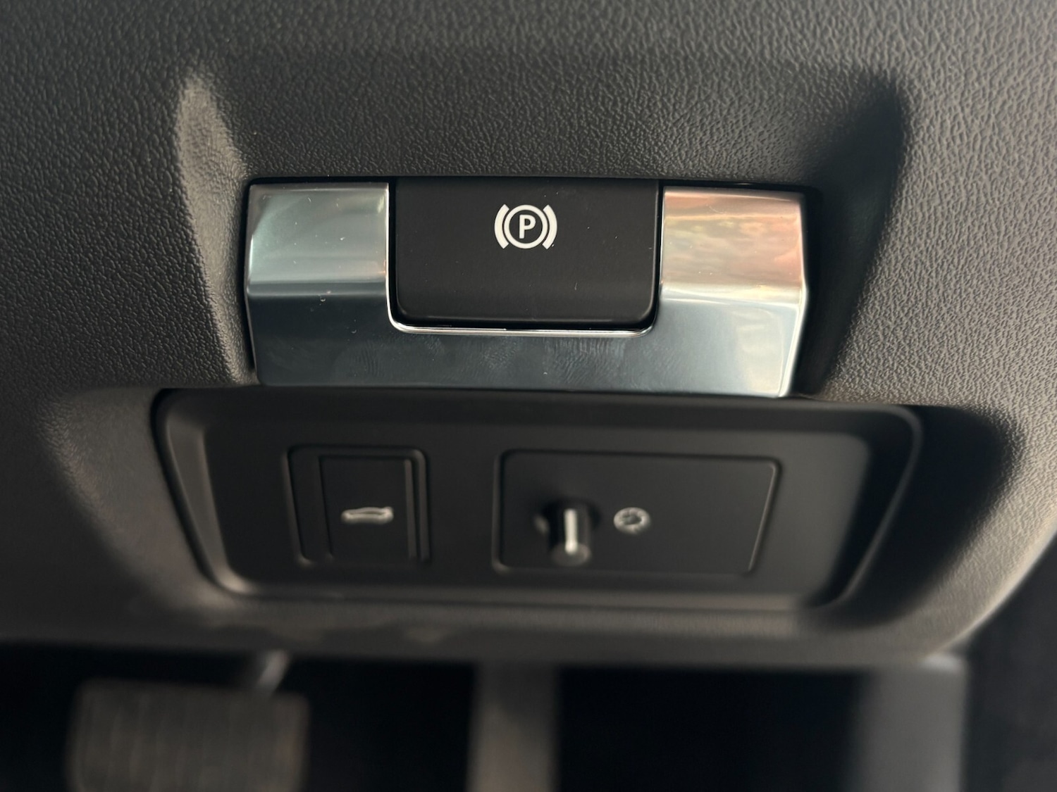 Used Jaguar XE 2020 for sale - 77293386: Photo 27