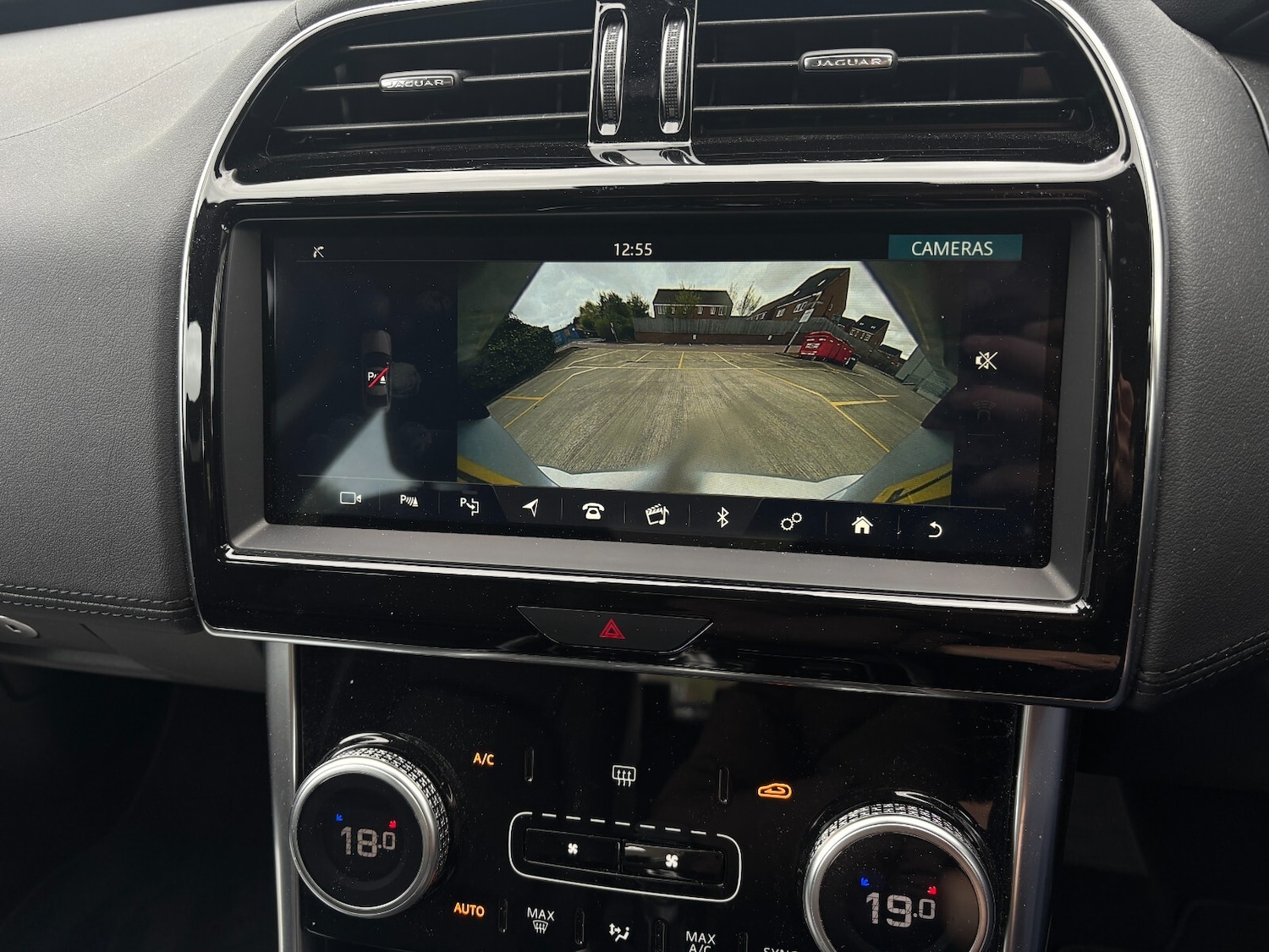 Used Jaguar XE 2020 for sale - 77293386: Photo 36