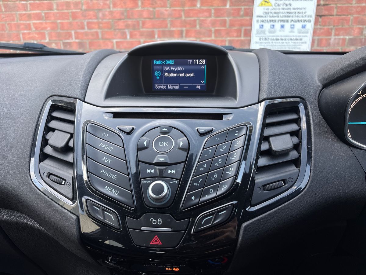 Used Ford Fiesta 2015 for sale - 76410629: Photo 19