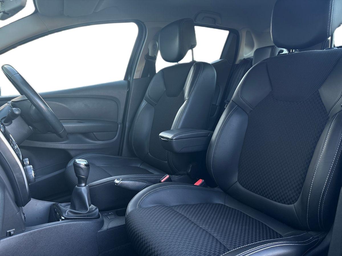 Used Renault Clio 2017 for sale - 76788235: Photo 16