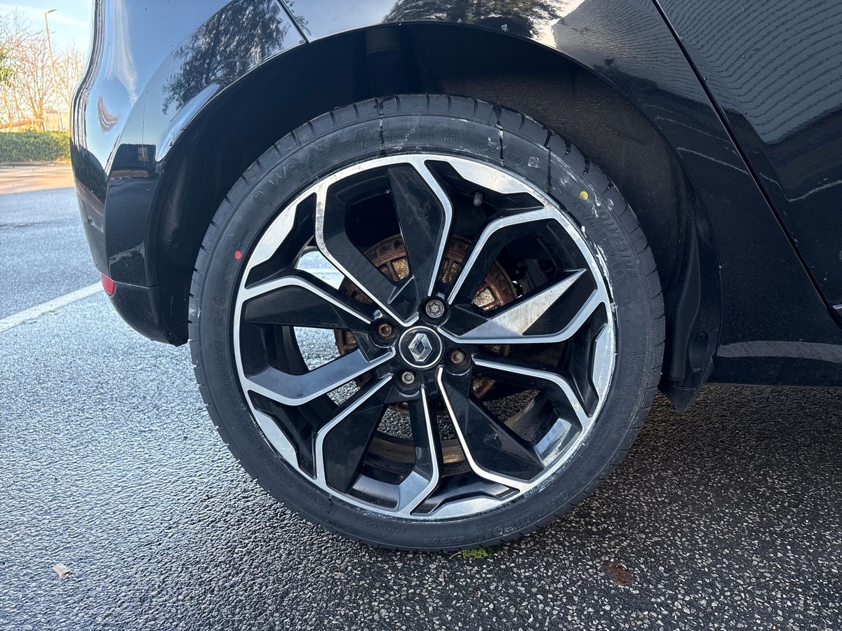 Used Renault Clio 2017 for sale - 76788235: Photo 9