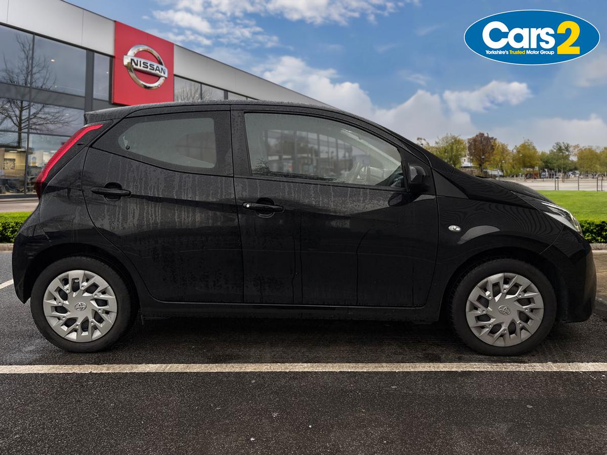 Used Toyota AYGO 2020 for sale - 77122648: Photo 2