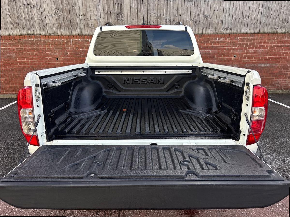 Used Nissan Navara 2021 for sale - 76420620: Photo 18