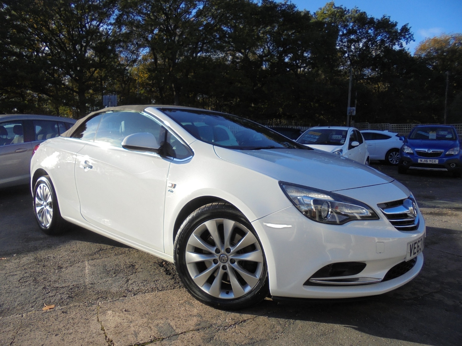 Used Vauxhall Cascada 2014 for sale - 76437939: Photo 1