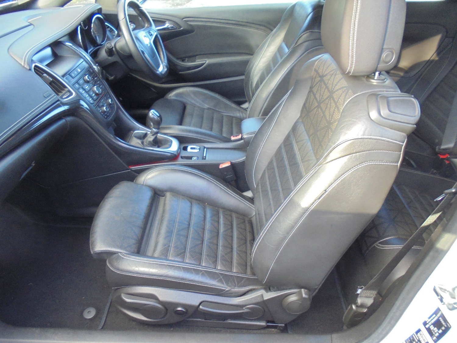 Used Vauxhall Cascada 2014 for sale - 76437939: Photo 10