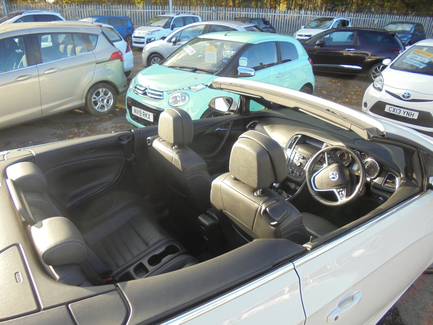 Used Vauxhall Cascada 2014 for sale - 76437939: Photo 17