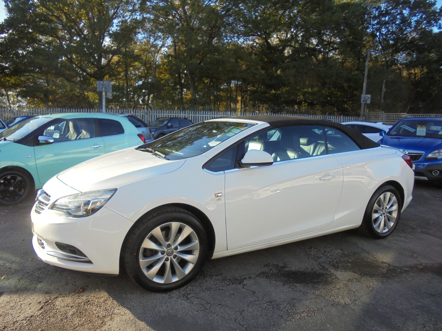 Used Vauxhall Cascada 2014 for sale - 76437939: Photo 7