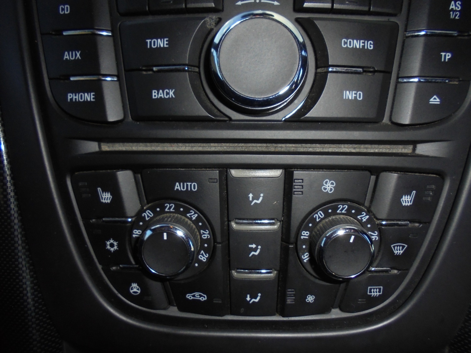 Used Vauxhall Cascada 2014 for sale - 76437939: Photo 8