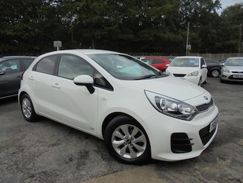 2016 (16) - 1.25 SR7 5dr