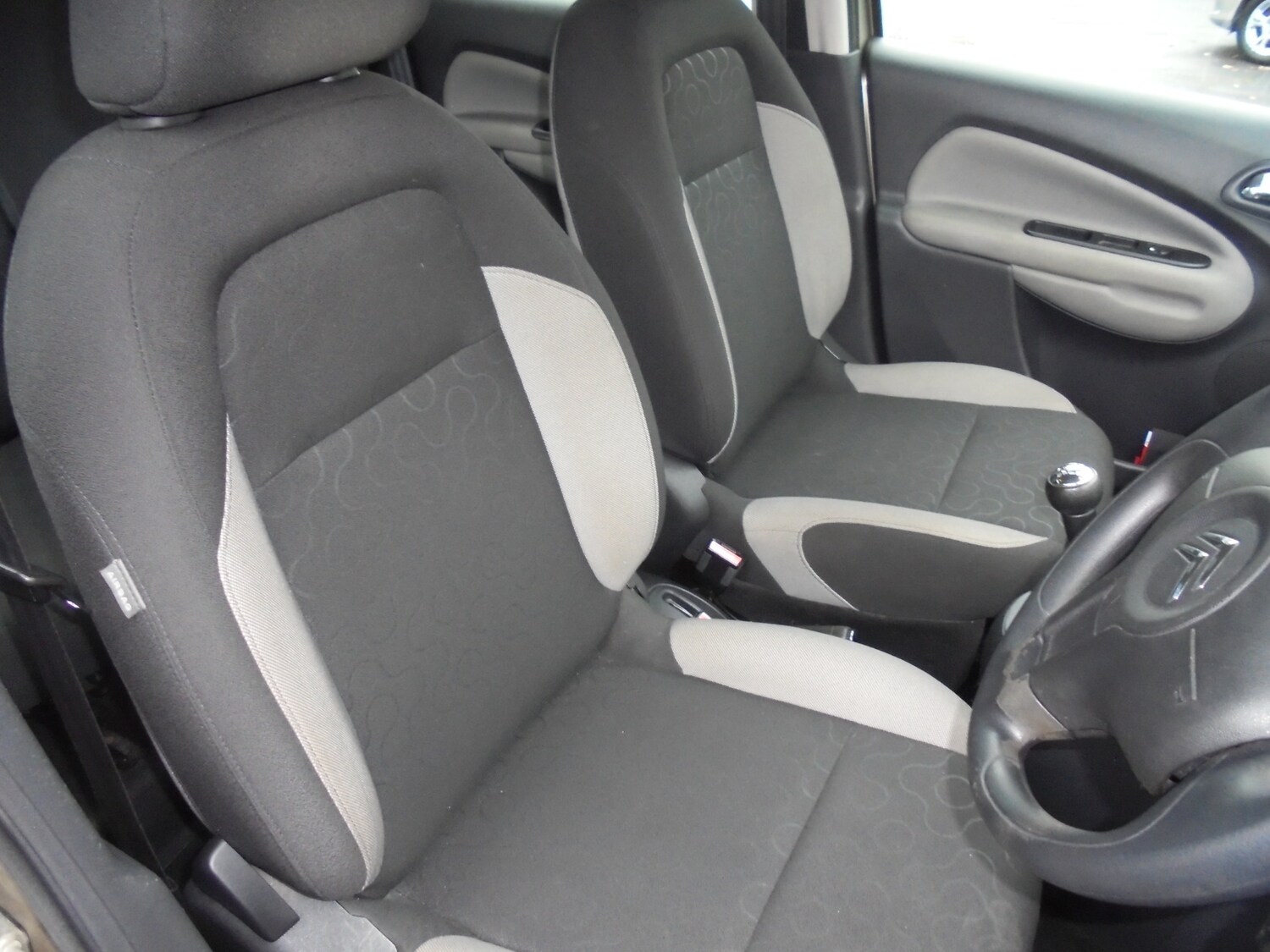 Used Citroen C3 Picasso 2012 for sale - 76542900: Photo 10