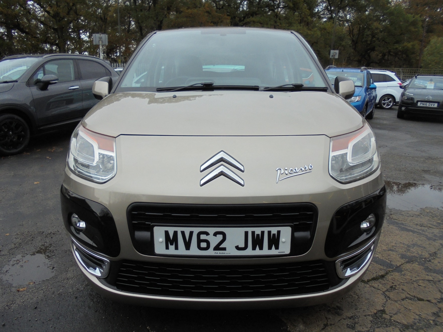 Used Citroen C3 Picasso 2012 for sale - 76542900: Photo 3