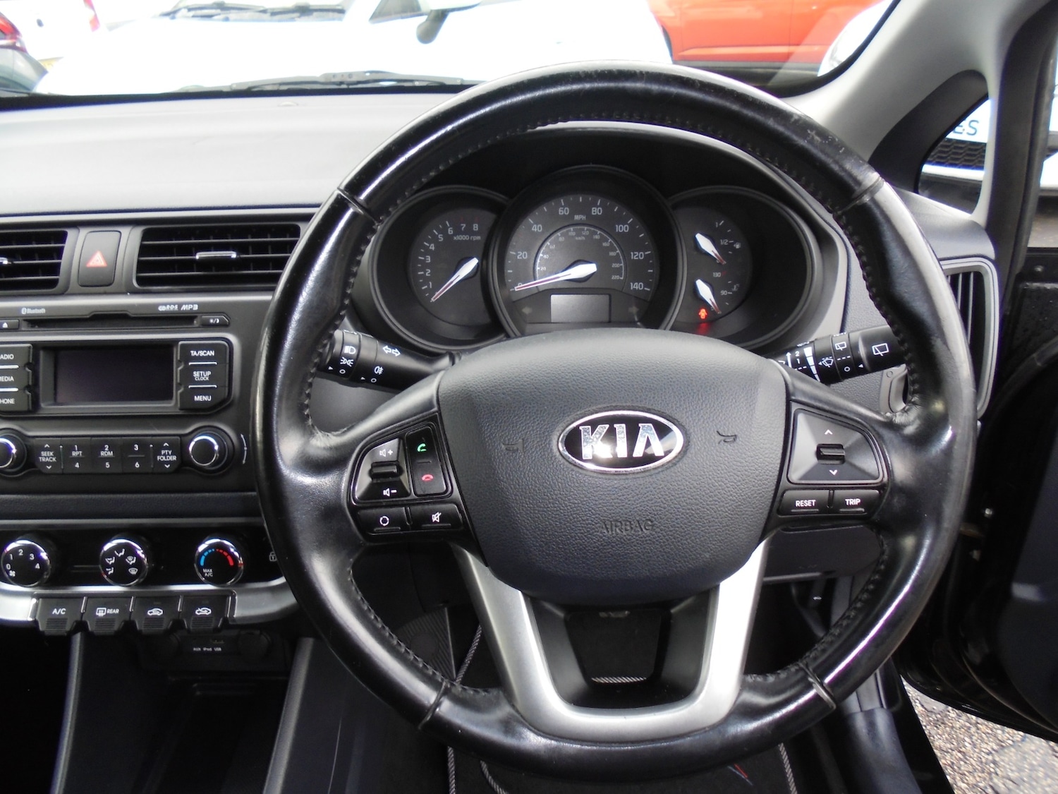 Used Kia Rio 2014 for sale - 76720115: Photo 4