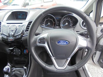 Used Ford Fiesta 2015 for sale - 75369356: Photo