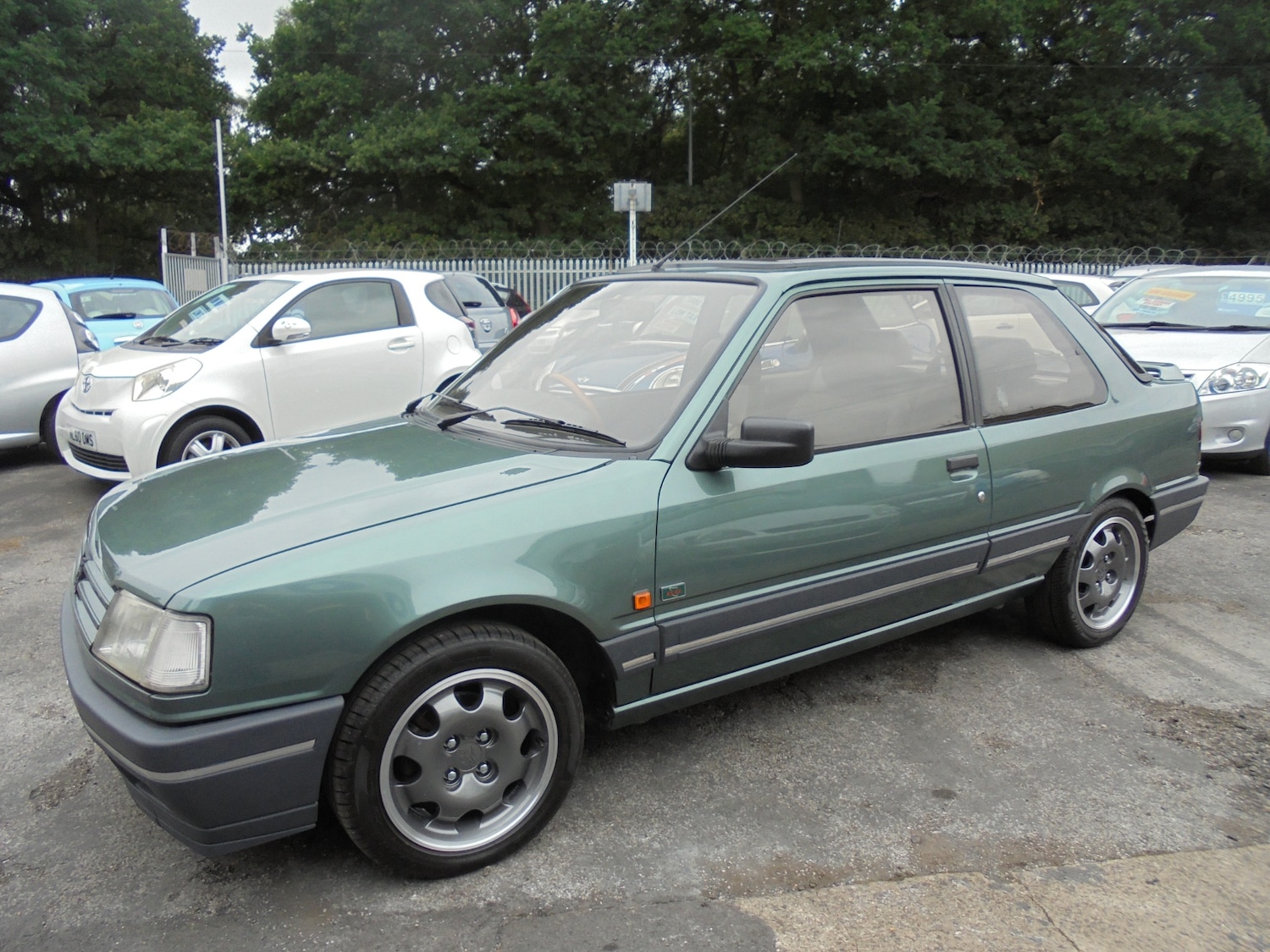 Used Peugeot 309 1993 for sale - 77055050: Photo 5