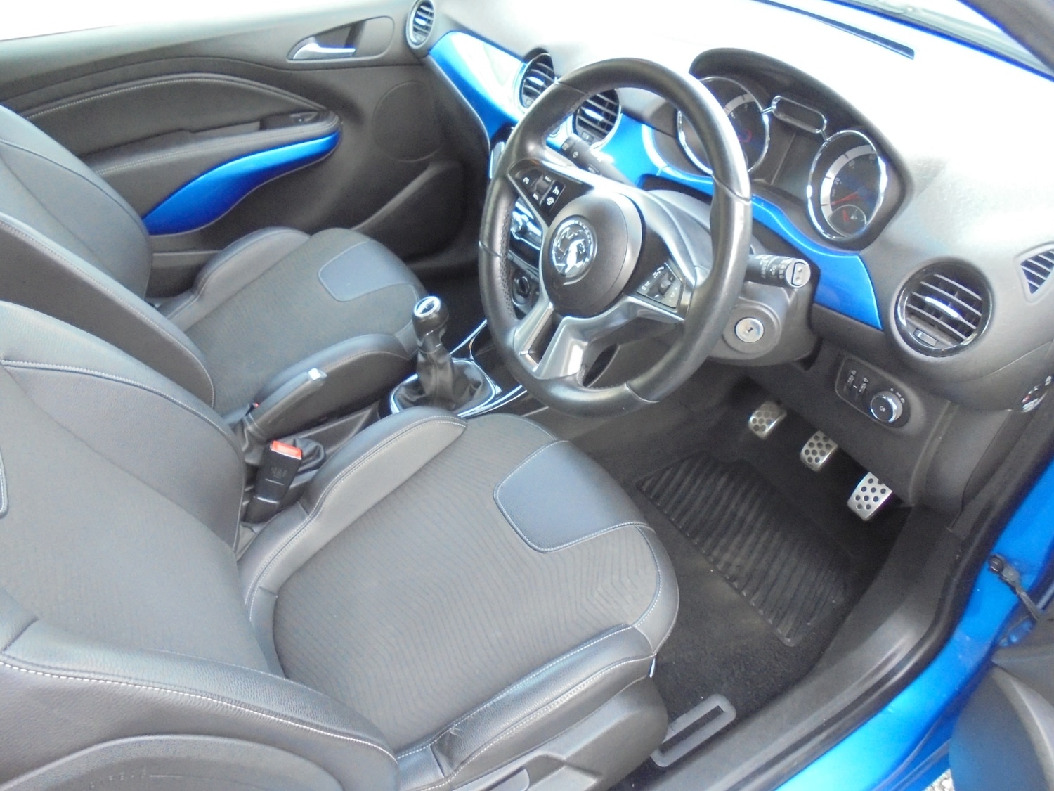 Used Vauxhall ADAM 2016 for sale - 77961823: Photo 2