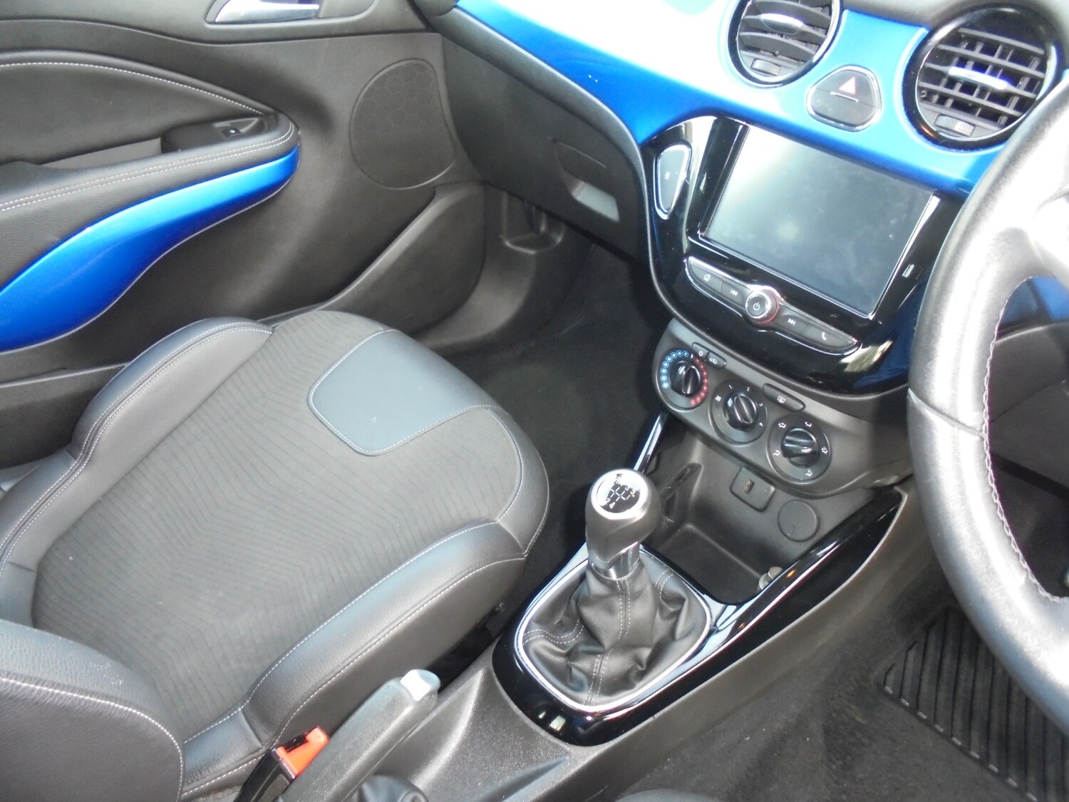 Used Vauxhall ADAM 2016 for sale - 77961823: Photo 6