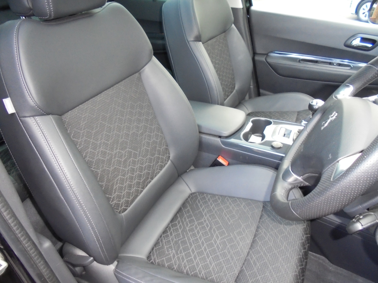 Used Peugeot 3008 2016 for sale - 76452396: Photo 13