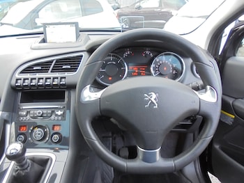Used Peugeot 3008 2016 for sale - 76452396: Photo