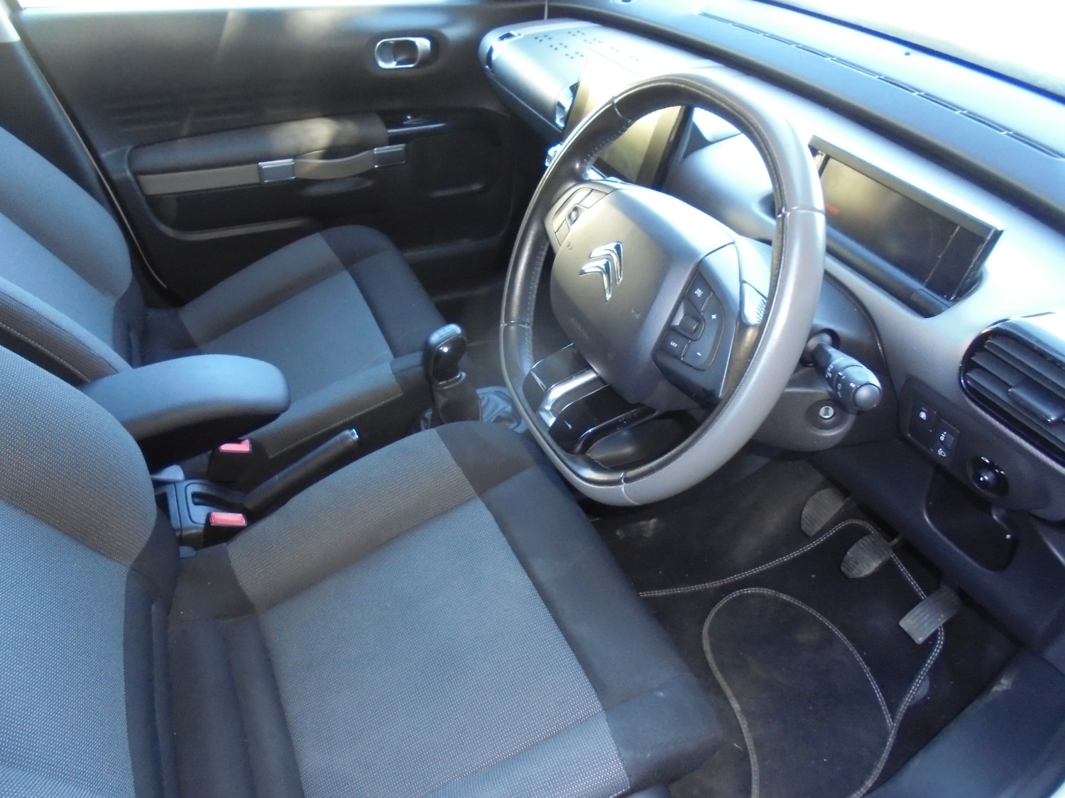 Used Citroen C4 Cactus 2015 for sale - 78027258: Photo 2