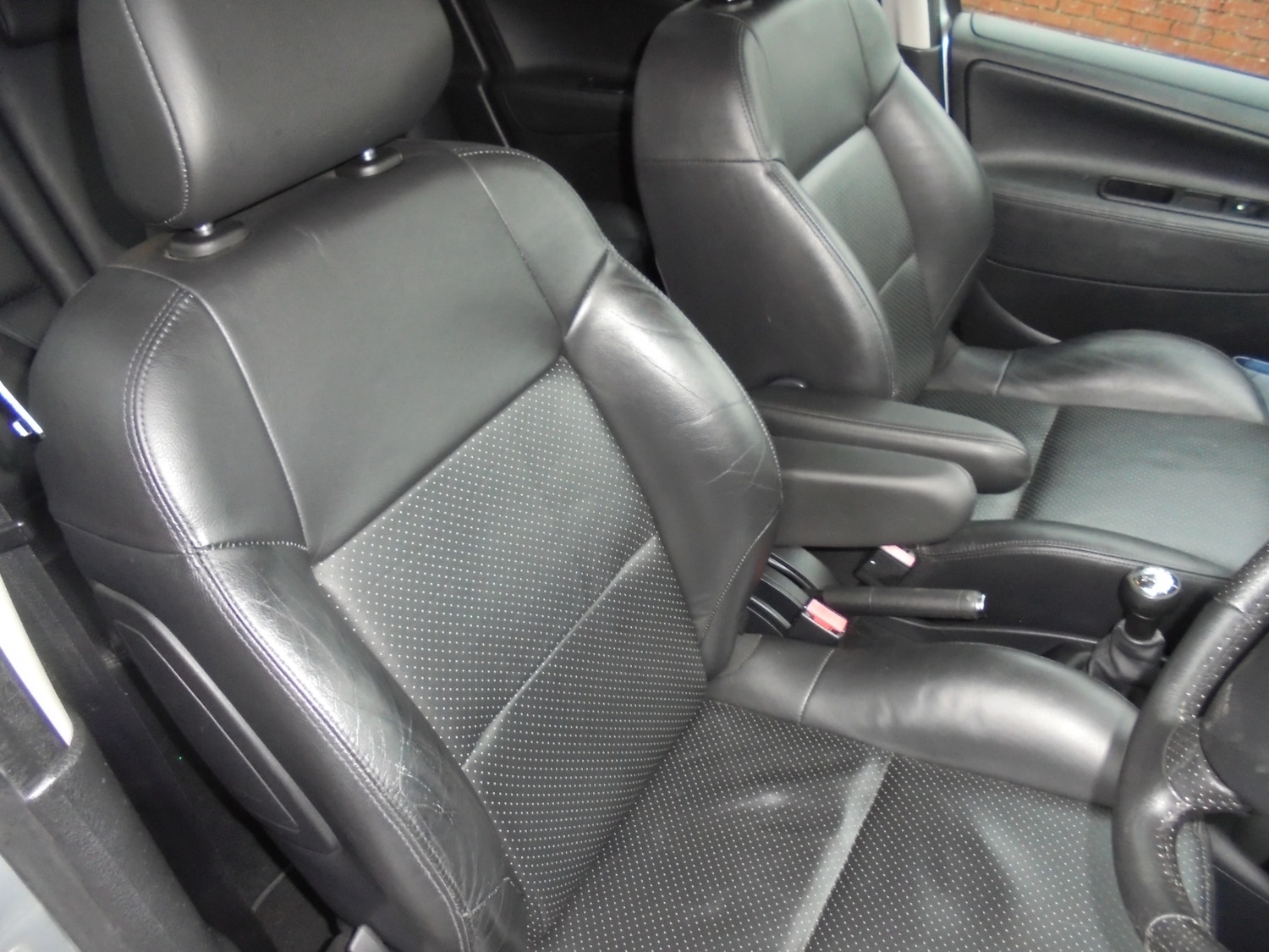 Used Peugeot 207 2010 for sale - 77208719: Photo 4