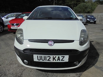 Used Fiat Punto Evo 2012 for sale - 76232657: Photo