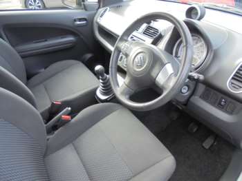 Used Suzuki Splash 2014 for sale - 73617044: Photo