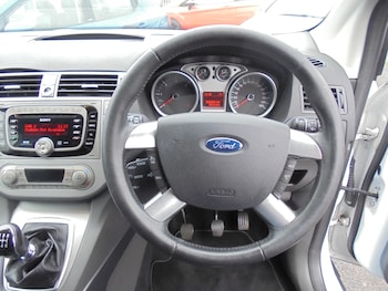 Used Ford Kuga 2011 for sale - 77476441: Photo