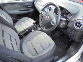 Used Fiat Punto Evo 2012 for sale - 76879095: Photo