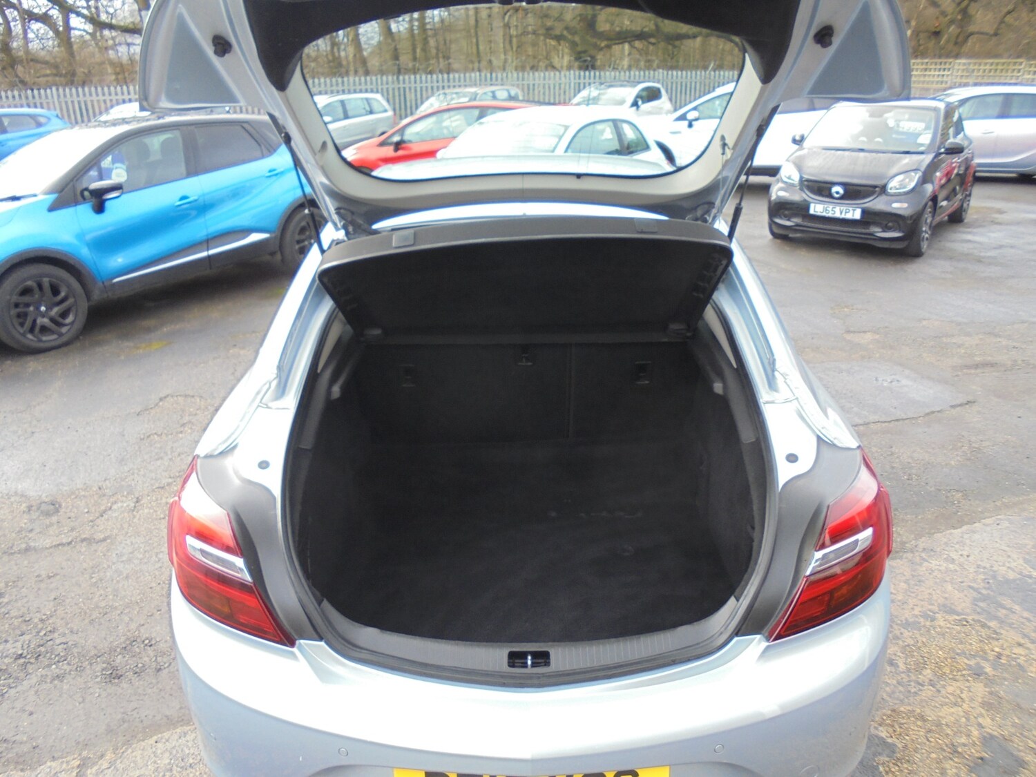 Used Vauxhall Insignia 2016 for sale - 77532333: Photo 16