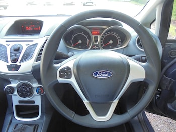Used Ford Fiesta 2011 for sale - 78734985: Photo