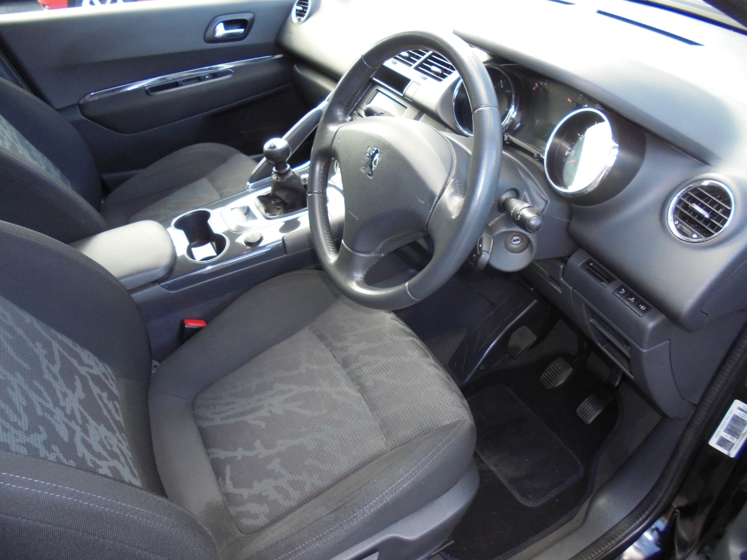 Used Peugeot 3008 2010 for sale - 77890094: Photo 2