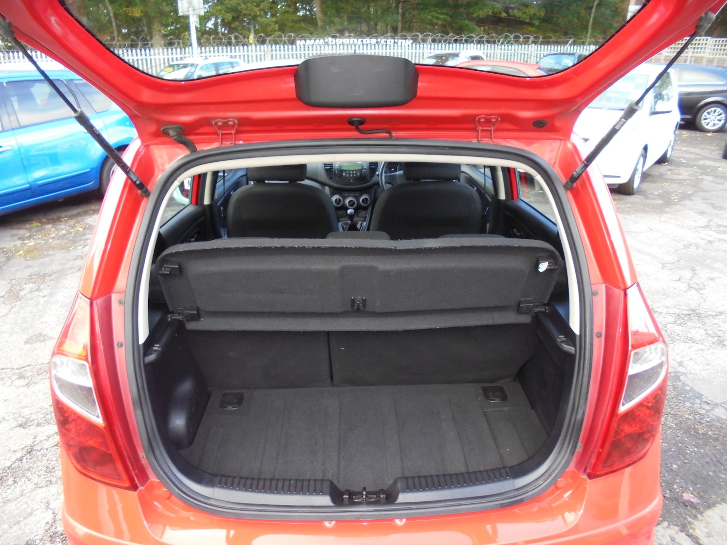 Used Hyundai i10 2013 for sale - 76170554: Photo 15