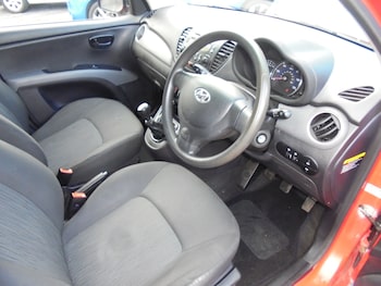 Used Hyundai i10 2013 for sale - 76170554: Photo 2