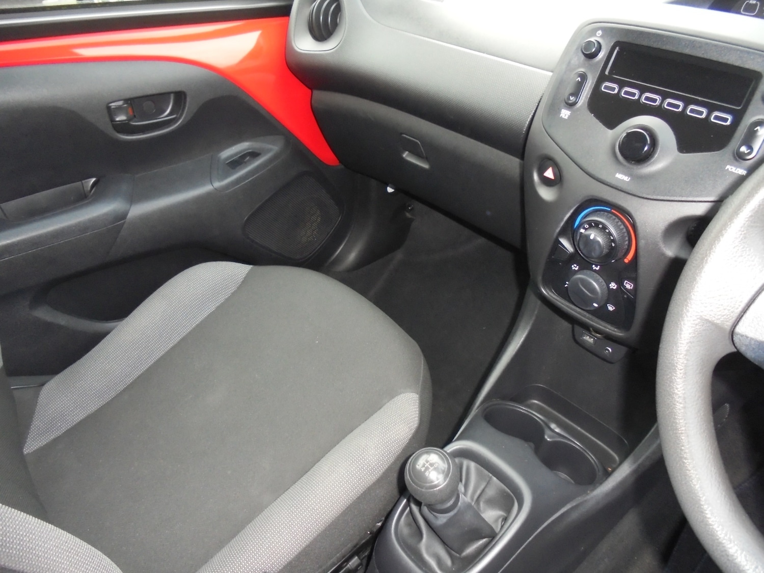 Used Toyota AYGO 2016 for sale - 77245872: Photo 6