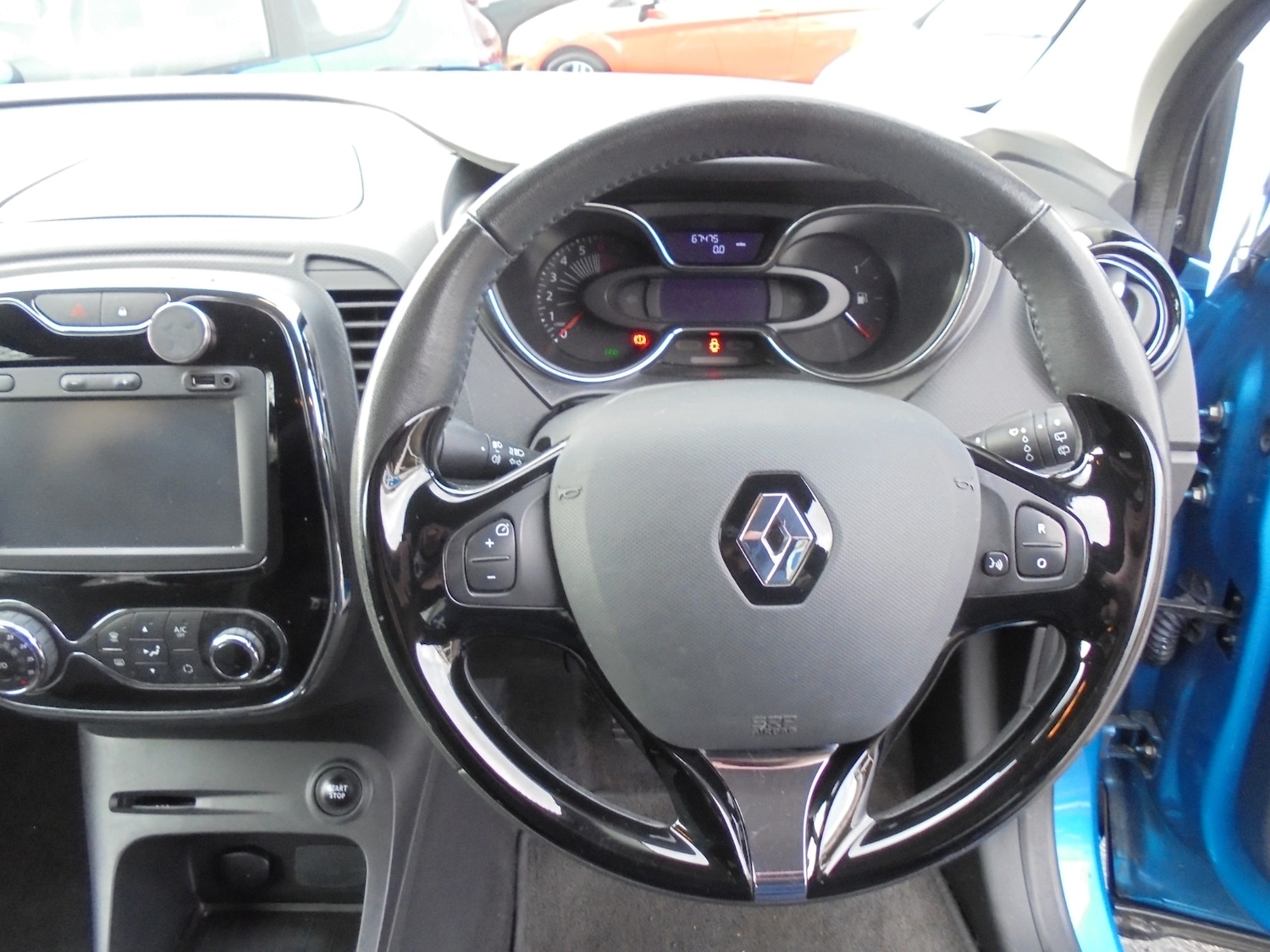 Used Renault Captur 2016 for sale - 77170375: Photo 4