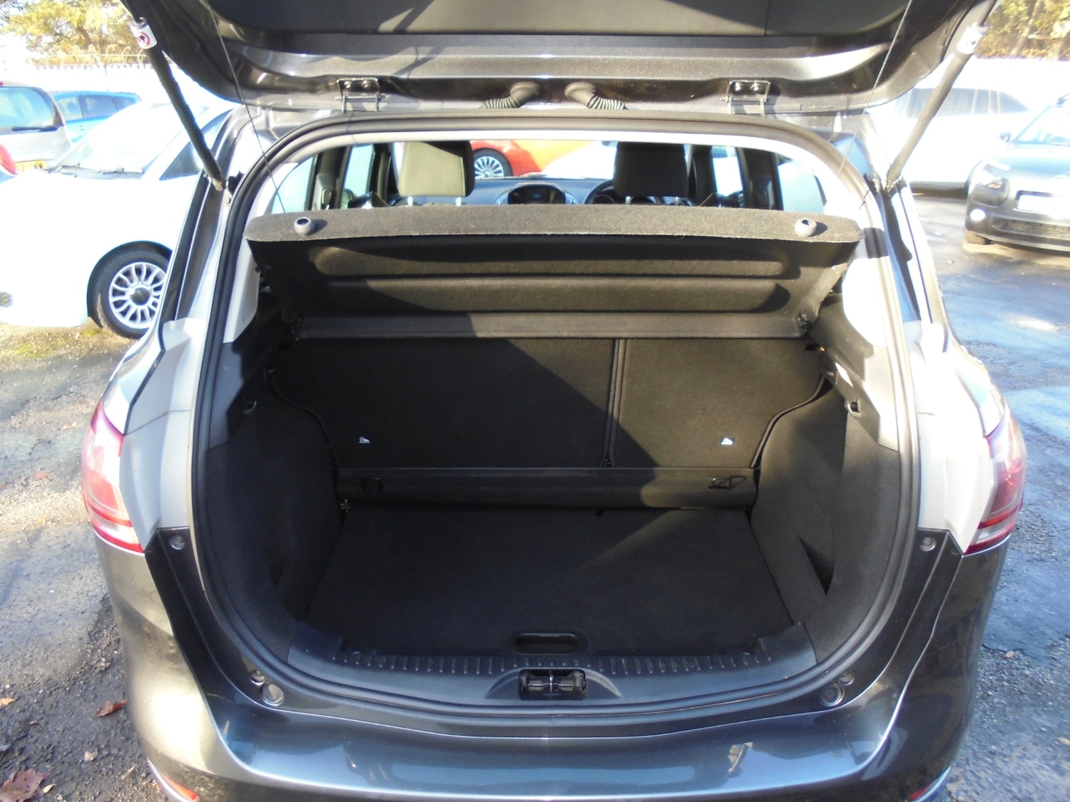 Used Ford B-MAX 2015 for sale - 76600075: Photo 16