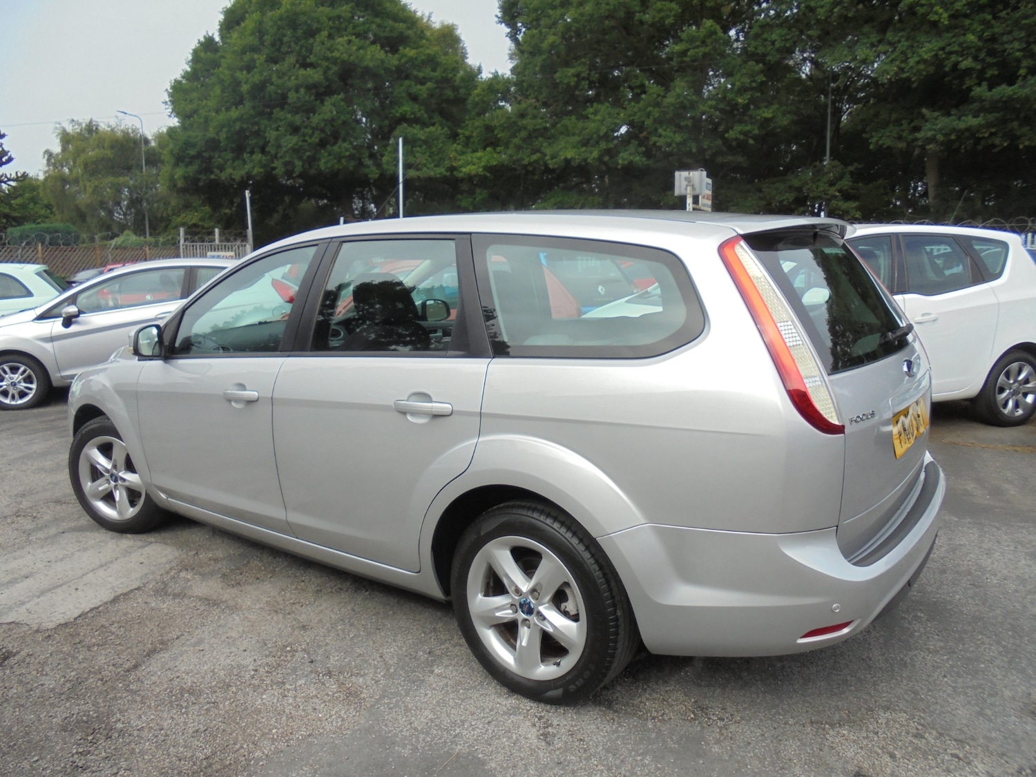 Used Ford Focus 2010 for sale - 76565281: Photo 9