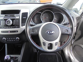 Used Kia Venga 2015 for sale - 78883599: Photo