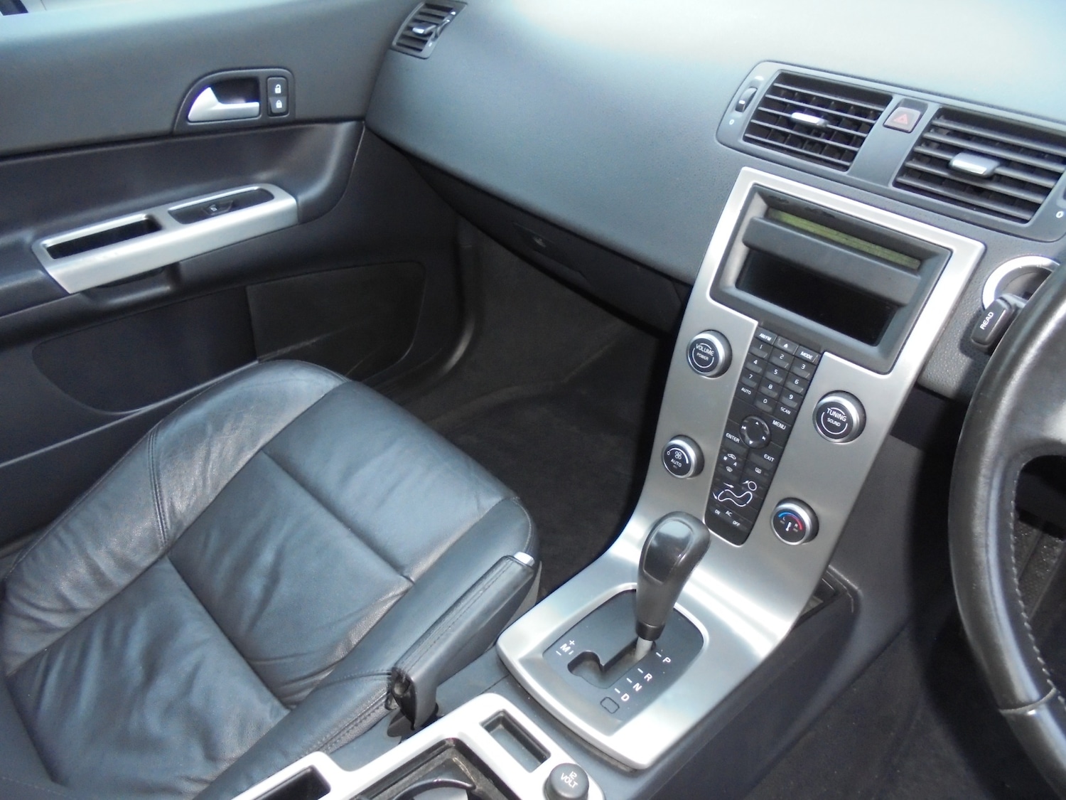 Used Volvo C30 2009 for sale - 77235419: Photo 6