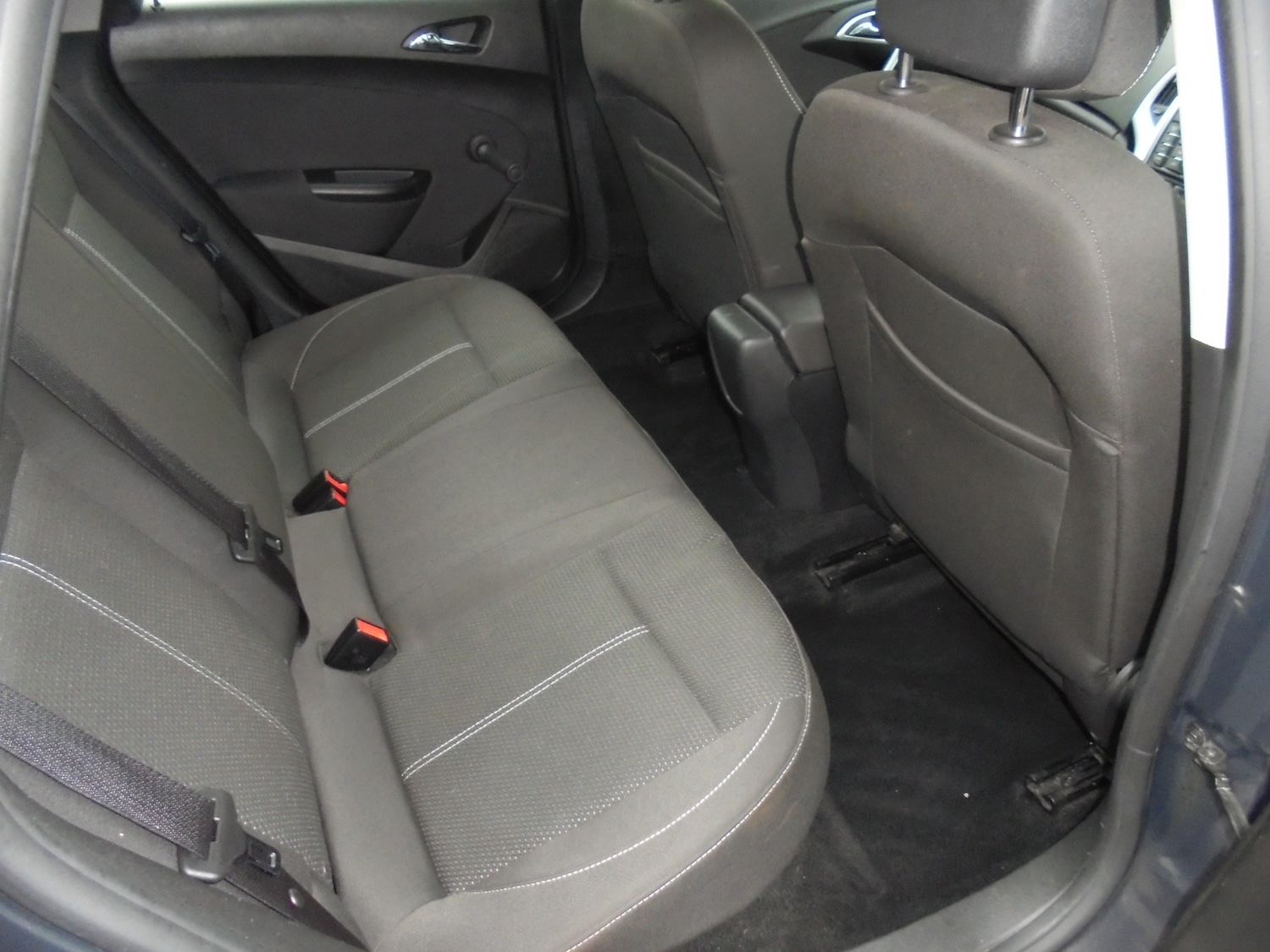 Used Vauxhall Astra 2013 for sale - 76904756: Photo 12