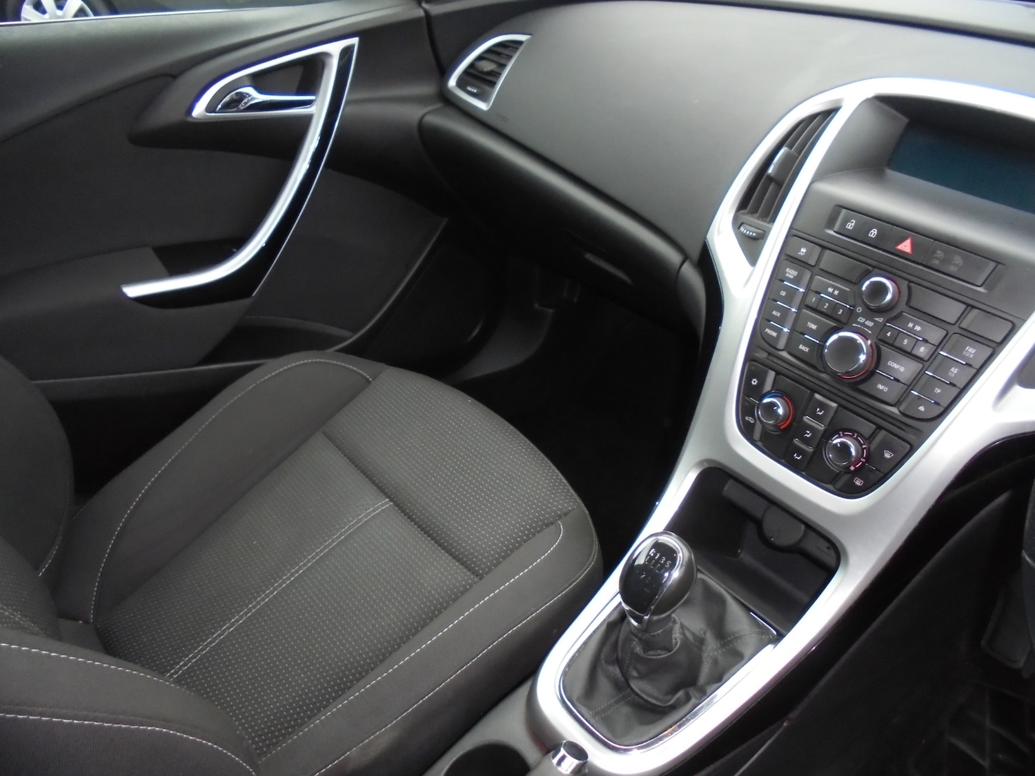 Used Vauxhall Astra 2013 for sale - 76904756: Photo 6