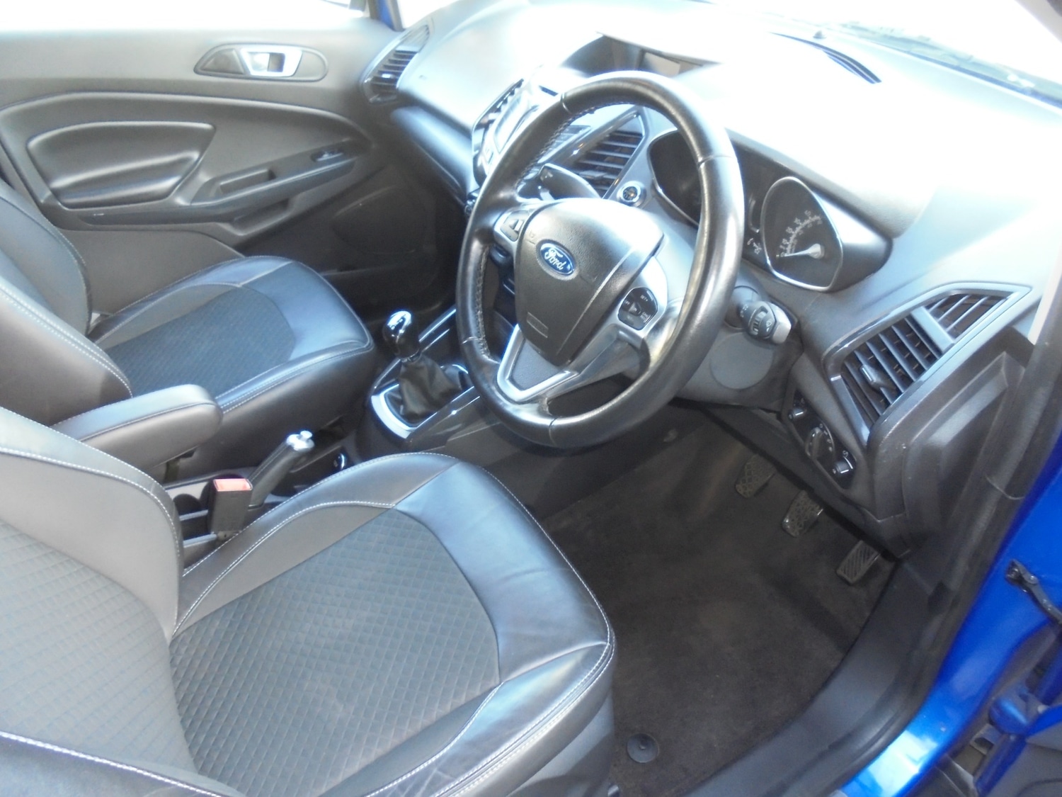 Used Ford Ecosport 2016 for sale - 78133470: Photo 2