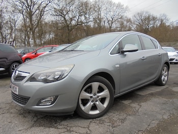 2011 (61) - 1.6i 16V SRi 5dr