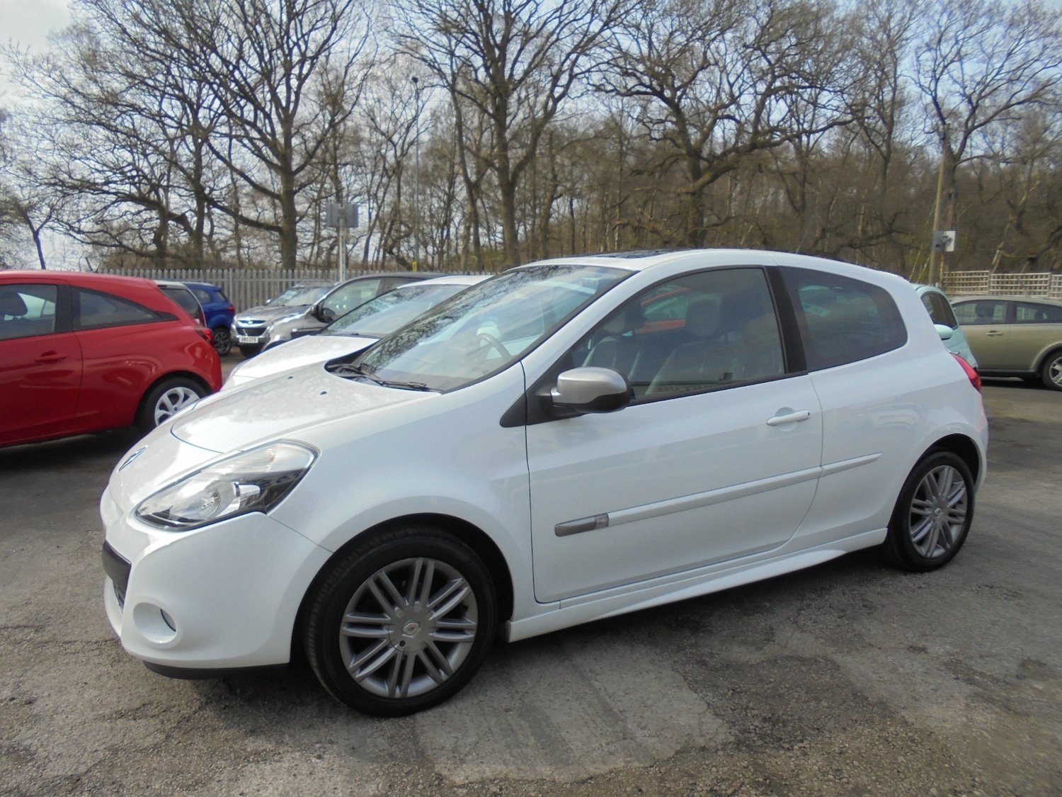 Used Renault Clio 2011 for sale - 77975346: Photo 7