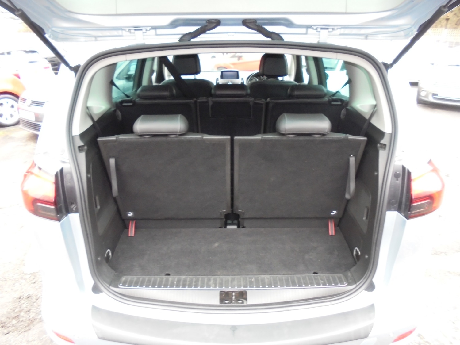 Used Vauxhall Zafira 2013 for sale - 77618941: Photo 18