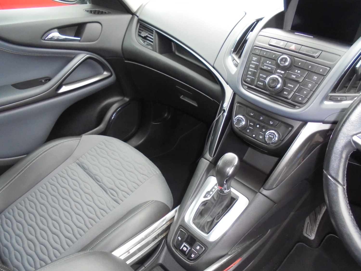 Used Vauxhall Zafira 2013 for sale - 77618941: Photo 6