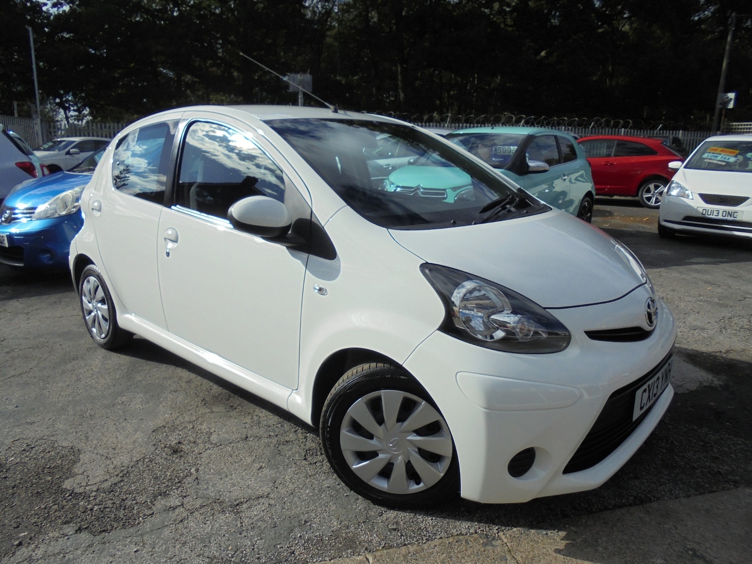 Used Toyota AYGO 2013 for sale - 76183779: Photo 1