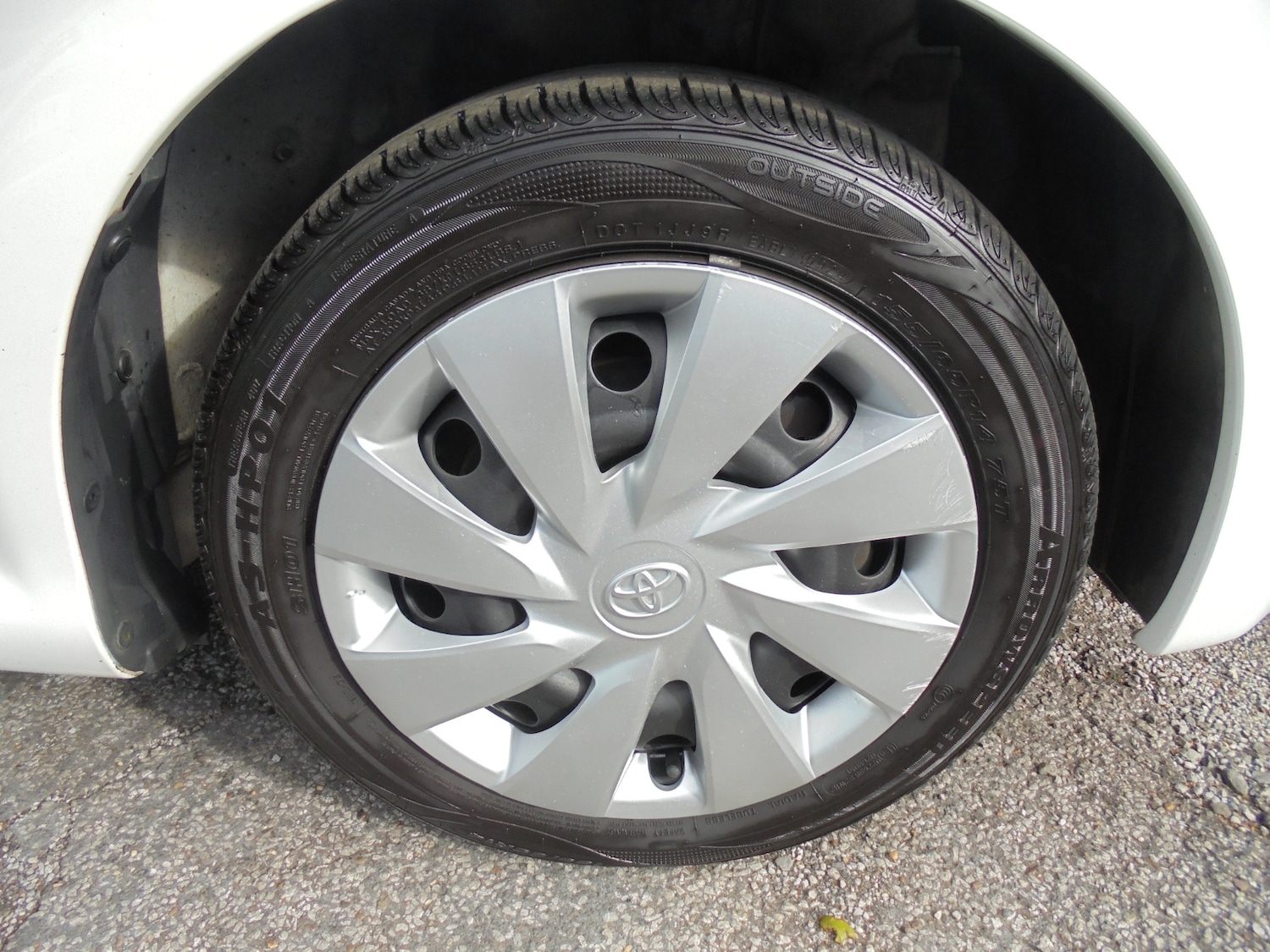 Used Toyota AYGO 2013 for sale - 76183779: Photo 14