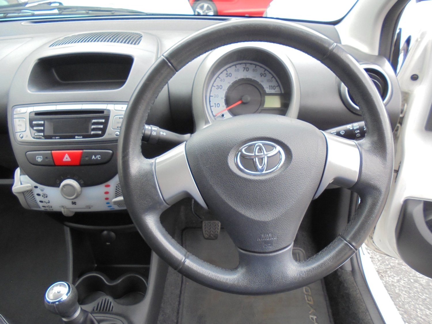 Used Toyota AYGO 2013 for sale - 76183779: Photo 4