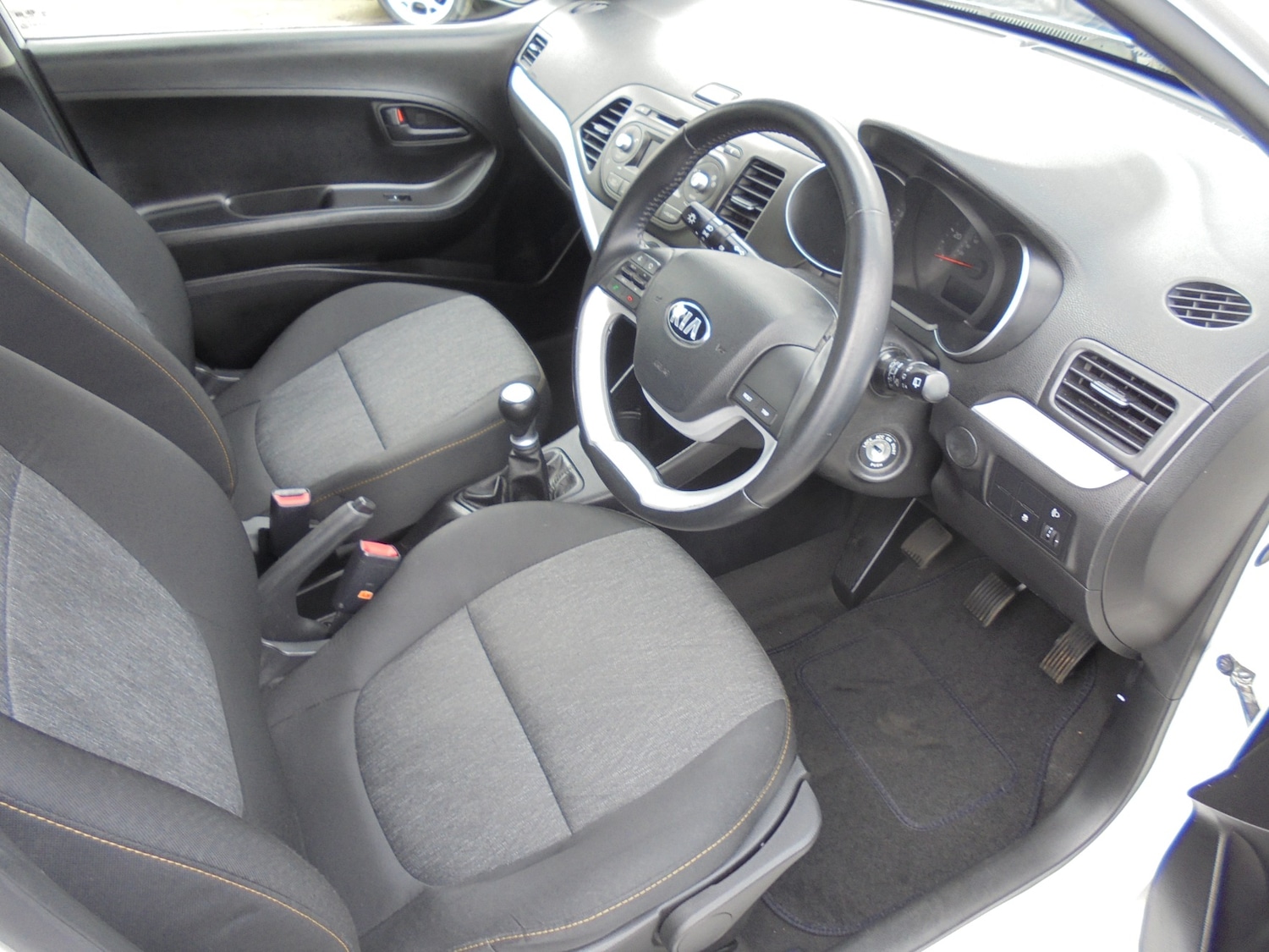 Used Kia Picanto 2017 for sale - 78211907: Photo 2